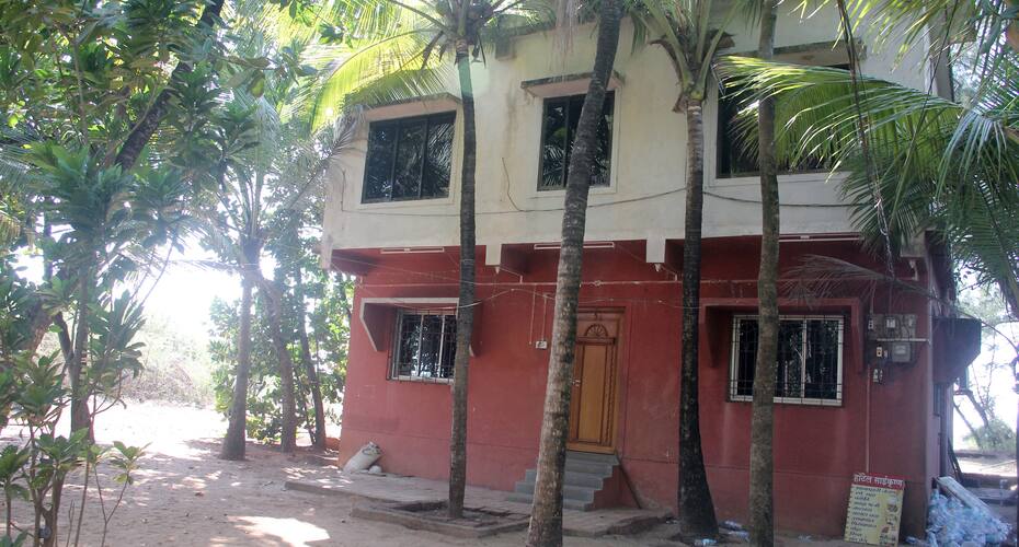 Sai Krishna's Holiday-Inn Beach Resort, Malvan 1